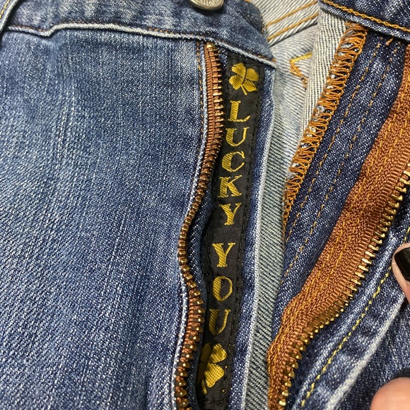 Lucky Brand Jeans. T 1B - Picture 5 of 12